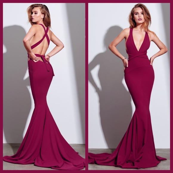 Showstopper 🚨 open low | backless dress - Picture 2 of 7